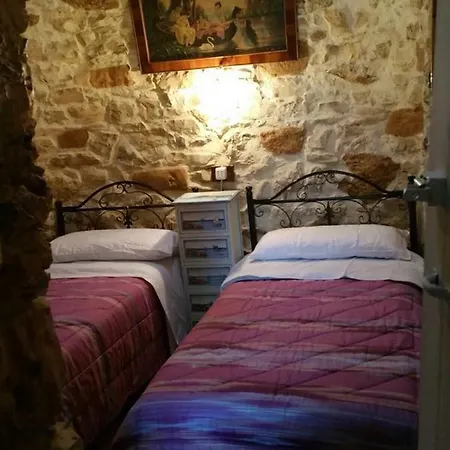 Trulli Di Piano Mangieri אתר קמפינג קוראטו