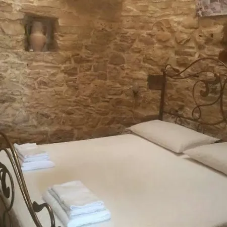 אתר קמפינג Trulli Di Piano Mangieri קוראטו